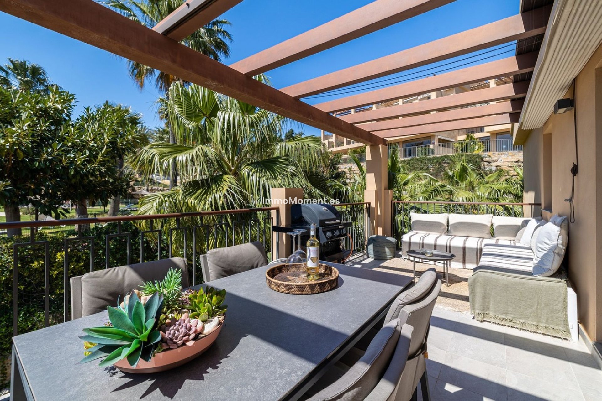 Resale - Apartment - Benahavís - Benahavís Centro