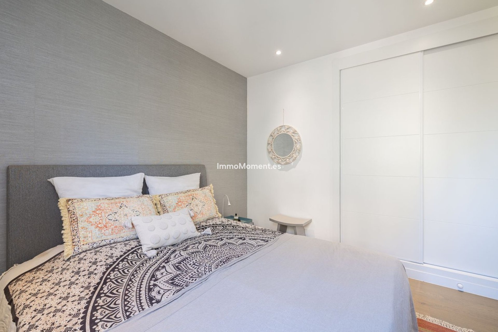 Resale - Apartment - Benahavís - Benahavís Centro