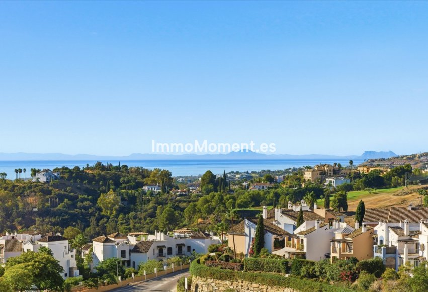 Resale - Apartment - Benahavís - Benahavís Centro