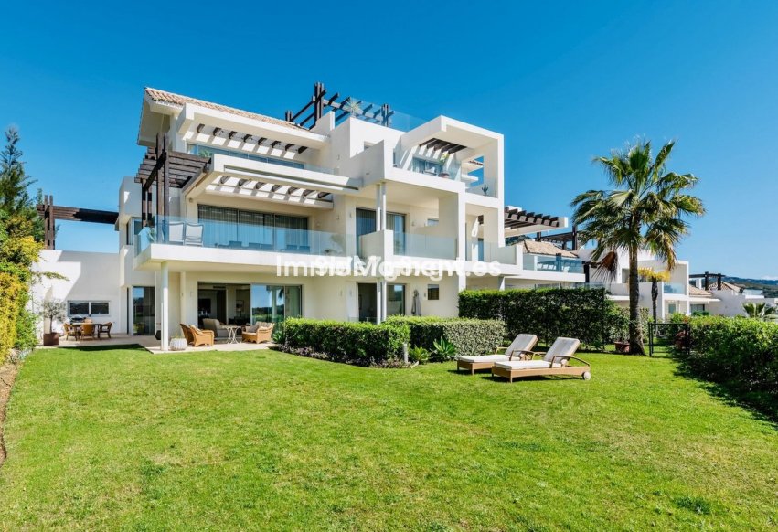 Resale - Apartment - Benahavís - Benahavís Centro