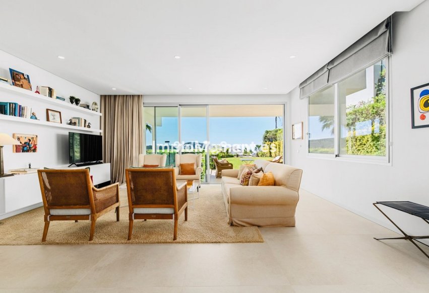 Resale - Apartment - Benahavís - Benahavís Centro