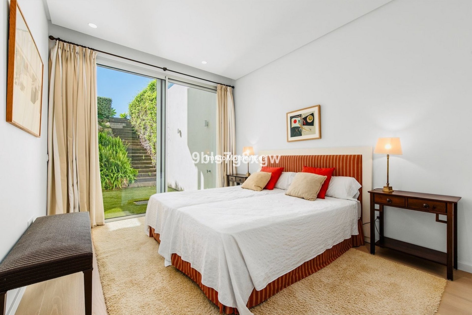 Resale - Apartment - Benahavís - Benahavís Centro