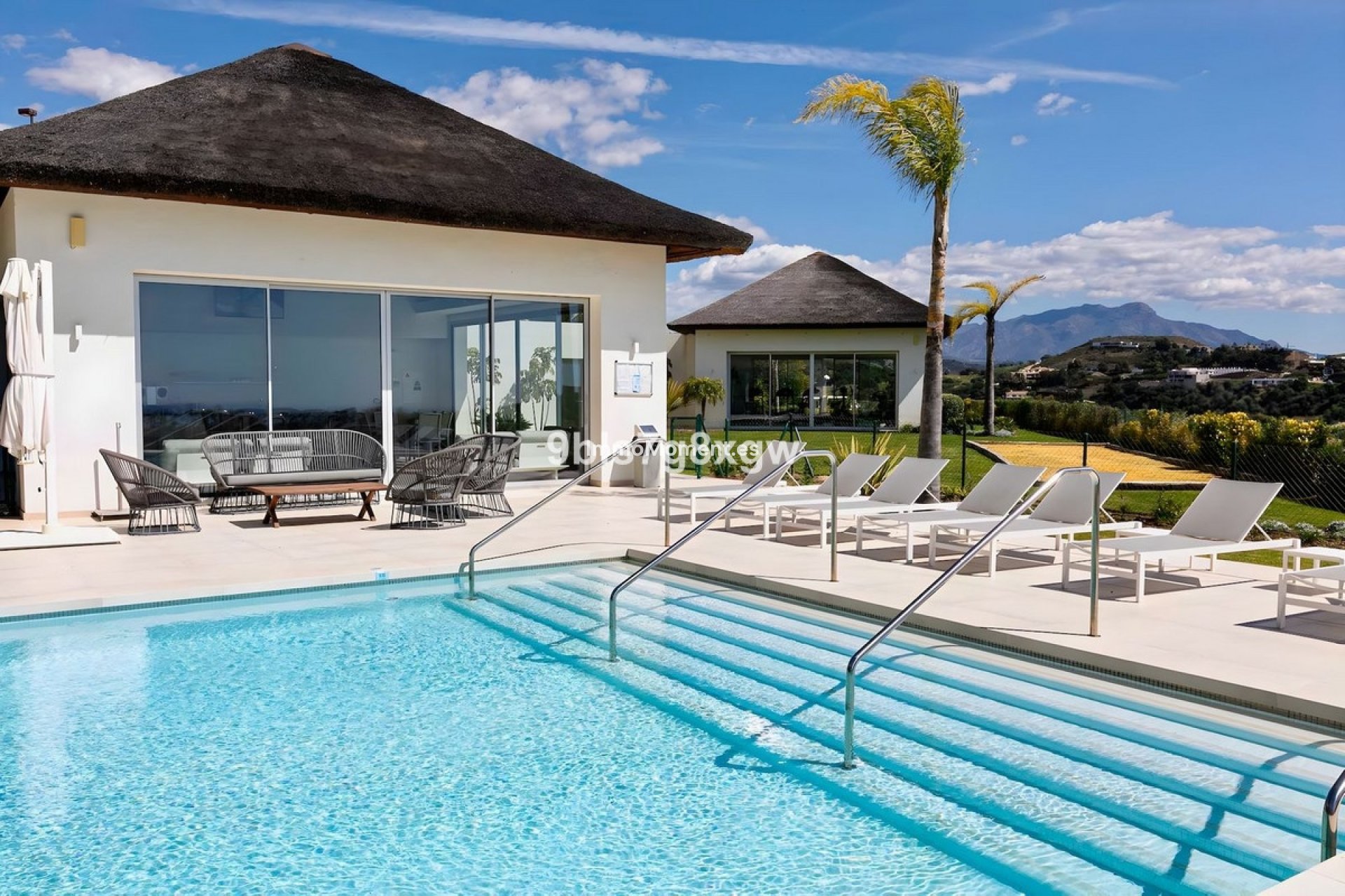 Resale - Apartment - Benahavís - Benahavís Centro