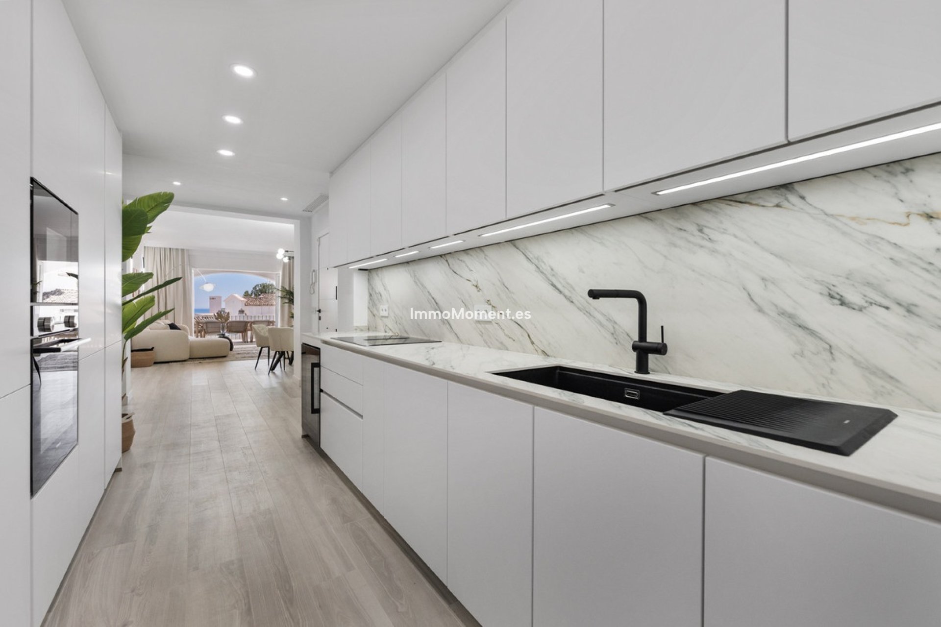 Resale - Apartment - Benahavís - Benahavís Centro