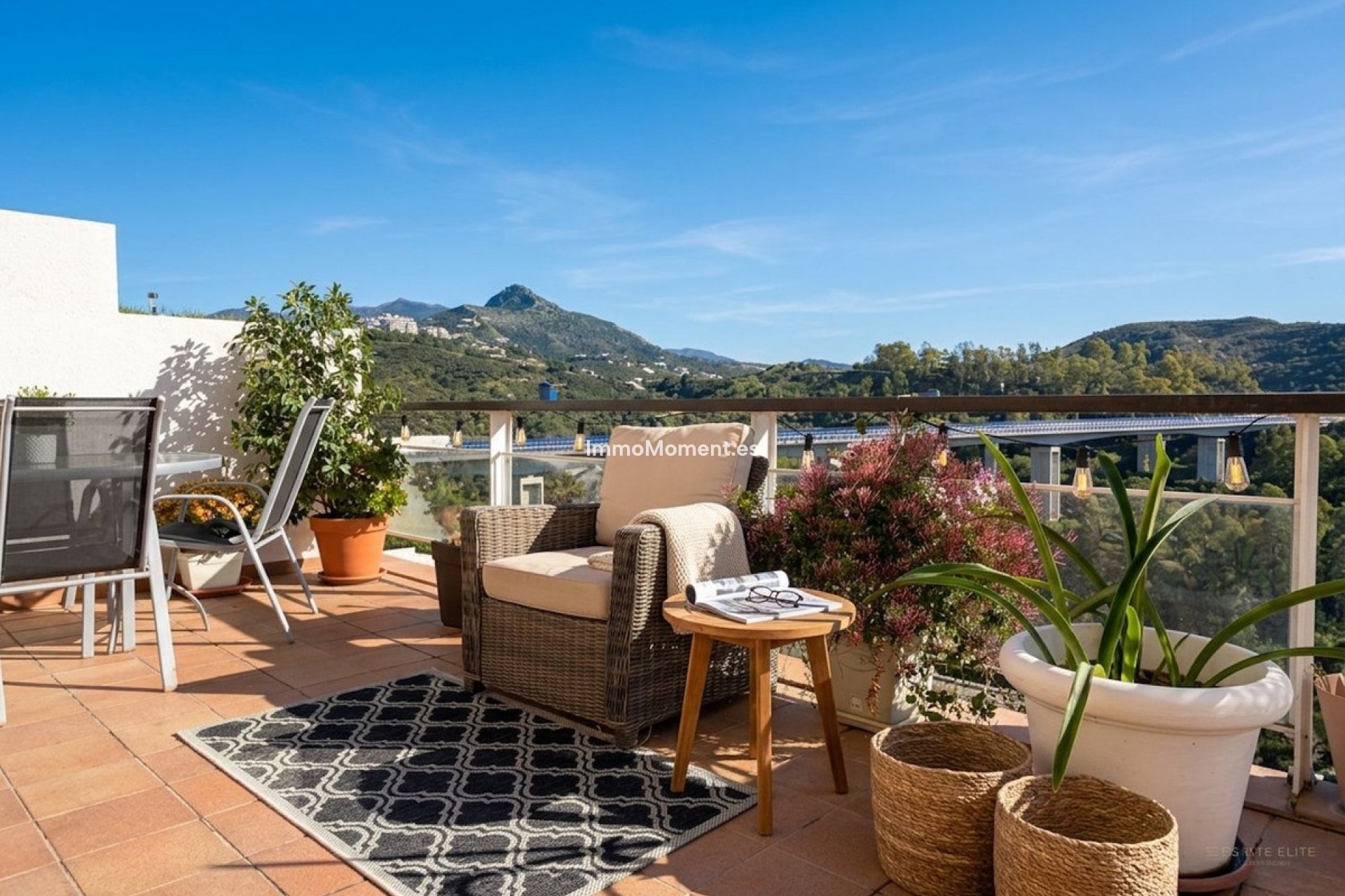 Resale - Apartment - Benahavís - Benahavís Centro