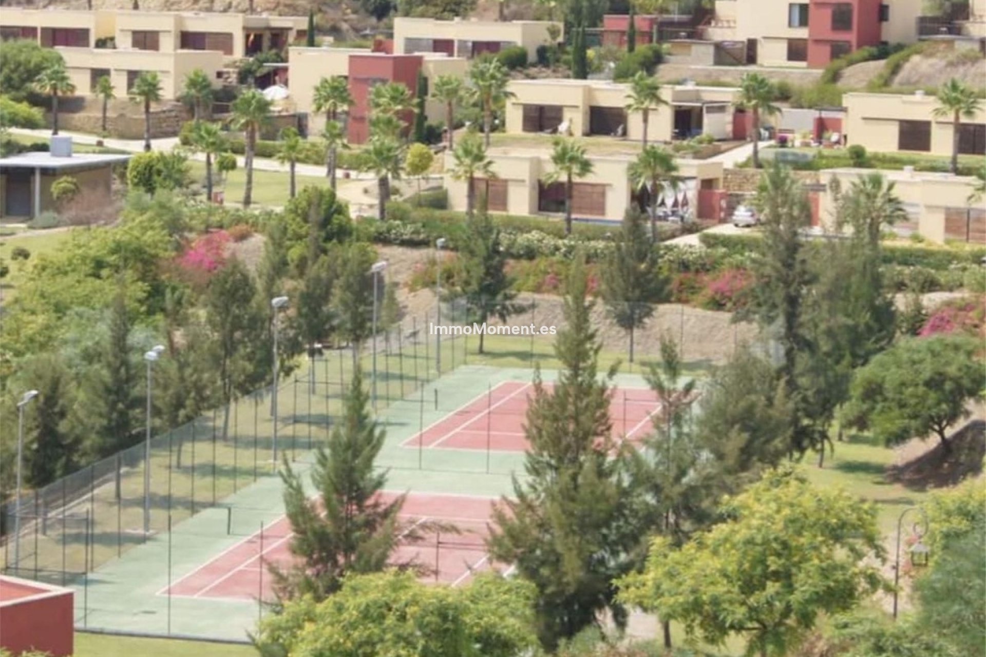 Resale - Apartment - Benahavís - Benahavís Centro