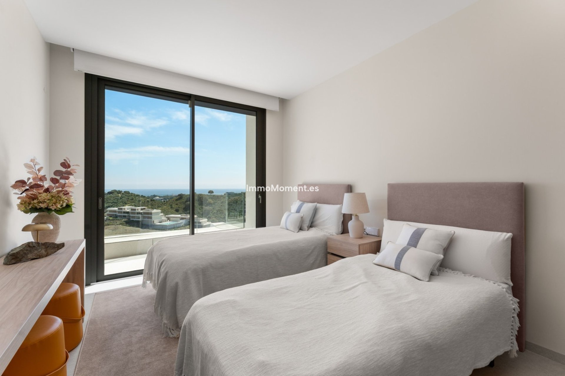 Resale - Apartment - Benahavís - Benahavís Centro