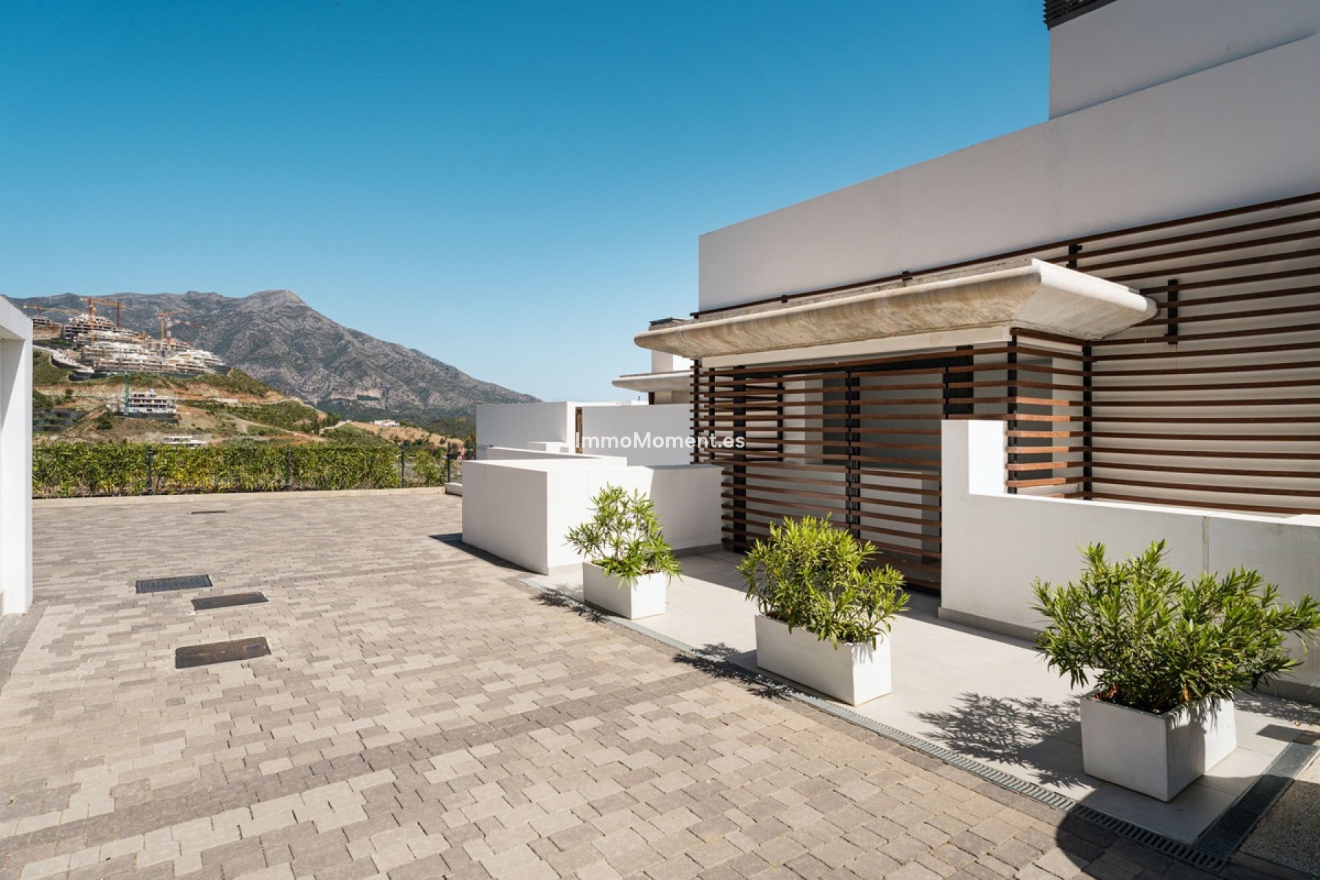 Resale - Apartment - Benahavís - Benahavís Centro