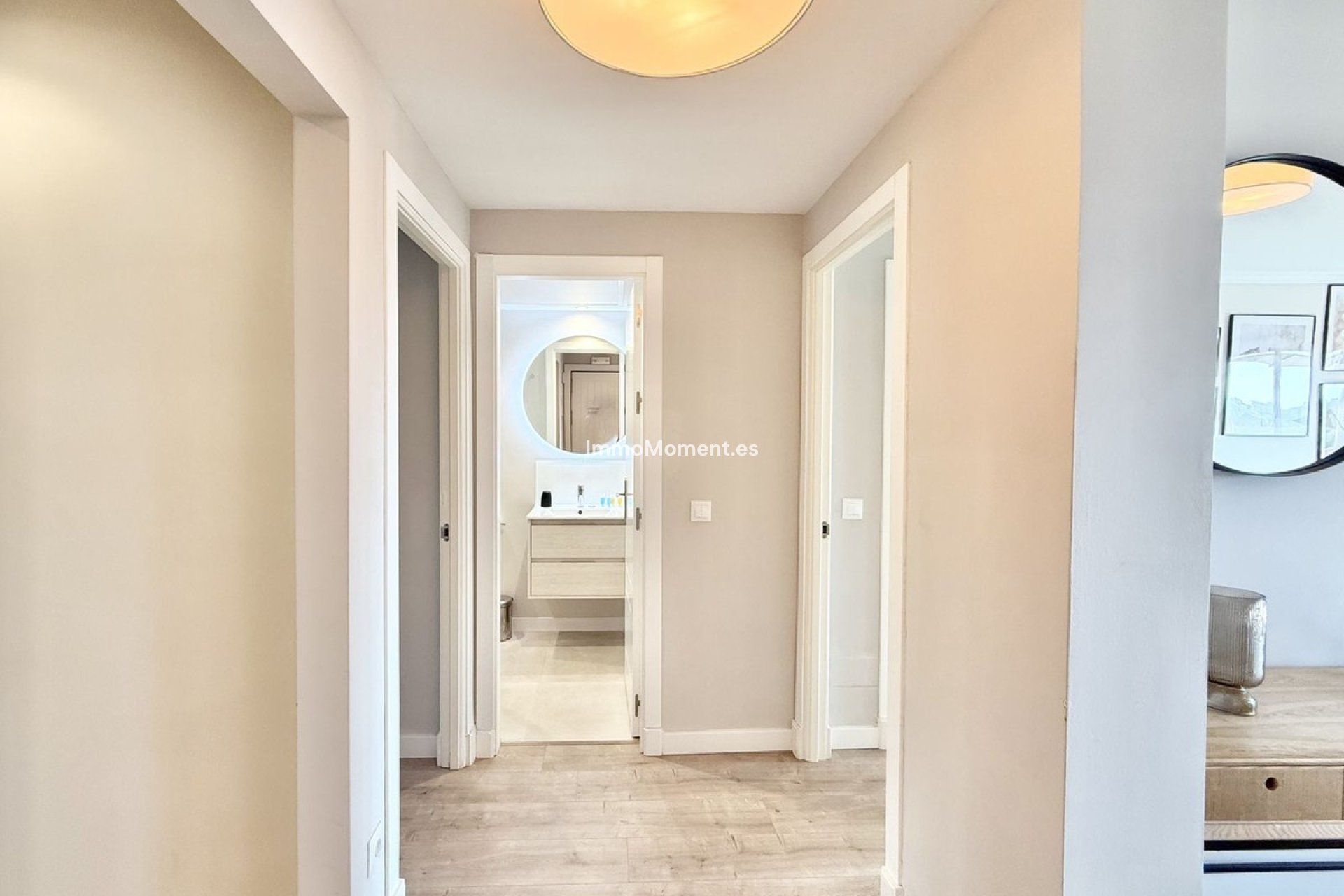 Resale - Apartment - Benahavís - Benahavís Centro