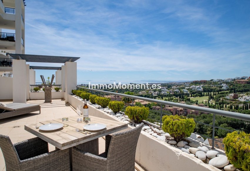 Resale - Apartment - Benahavís - Benahavís Centro
