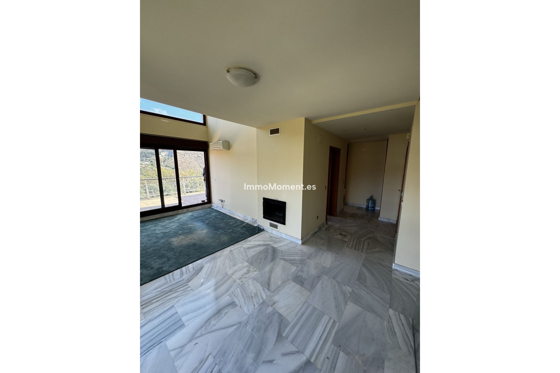 Resale - Apartment - Benahavís - Benahavís Centro