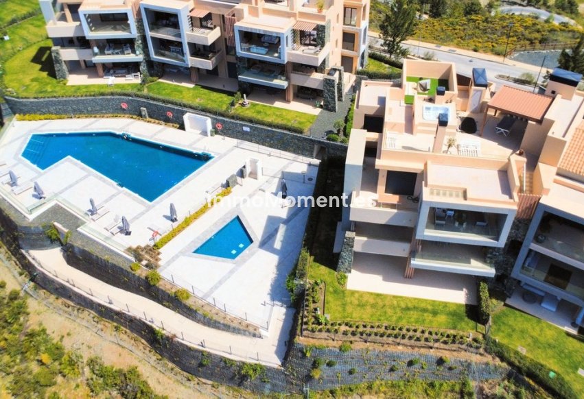 Resale - Apartment - Benahavís - Benahavís Centro