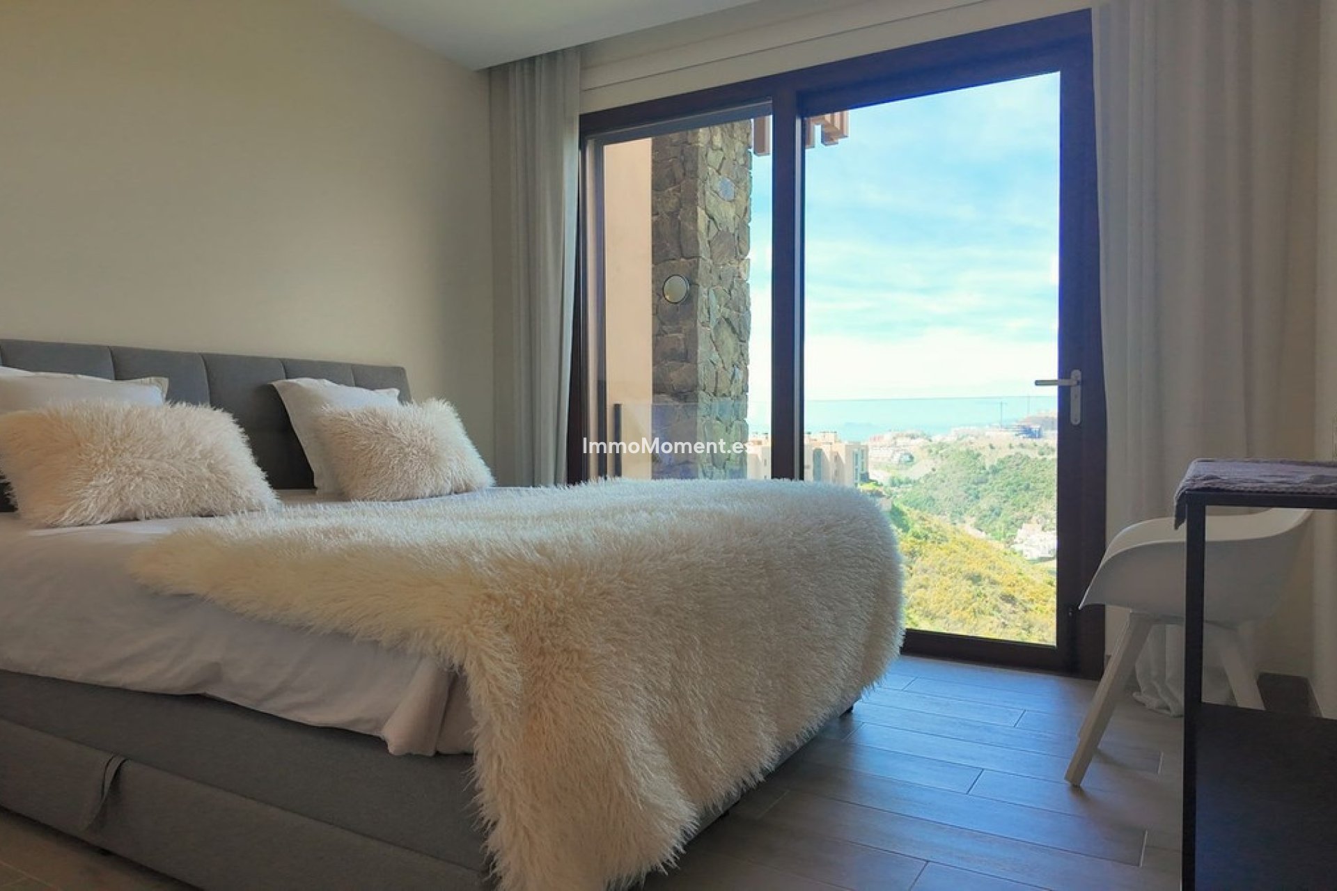 Resale - Apartment - Benahavís - Benahavís Centro