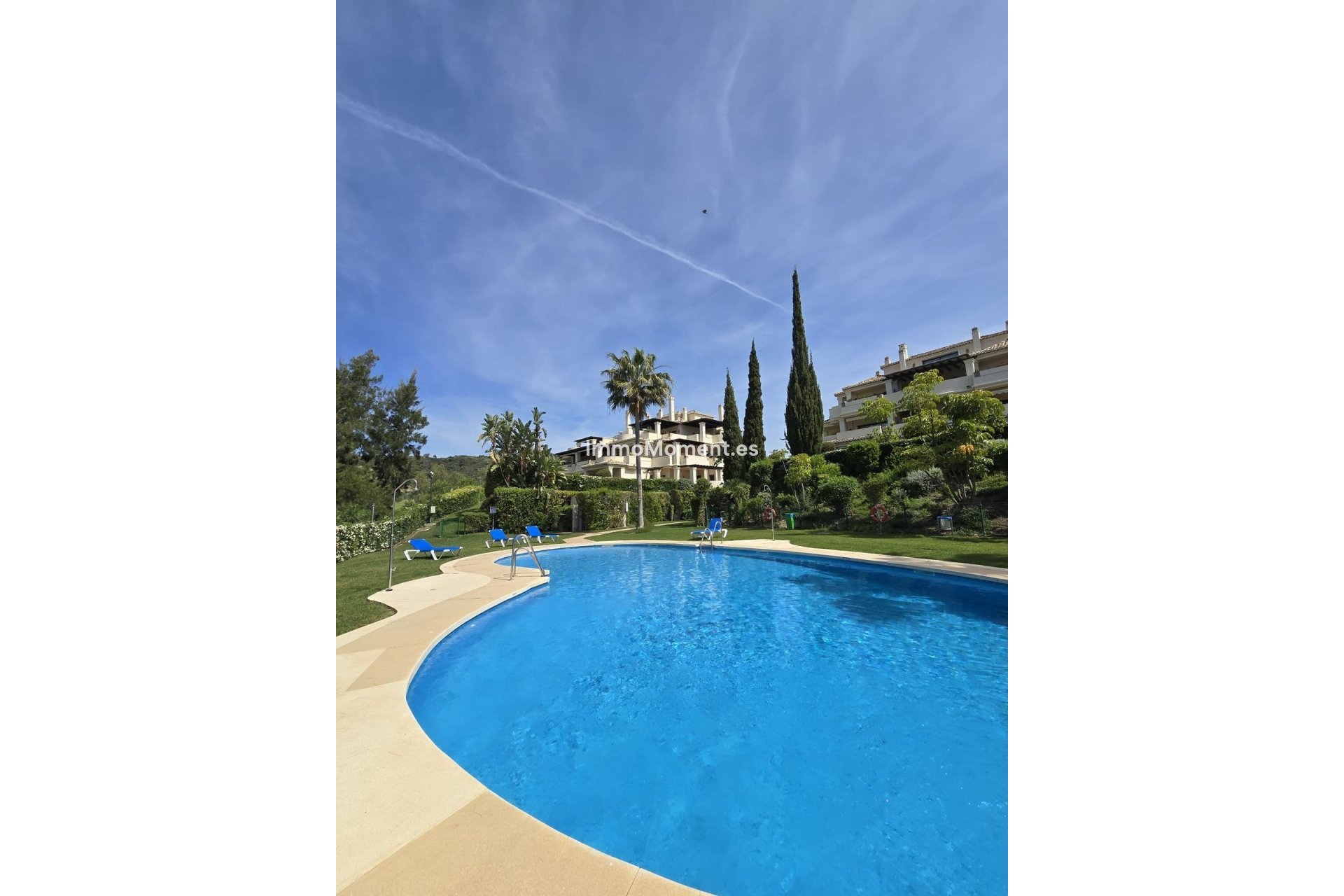 Resale - Apartment - Benahavís - Benahavís Centro