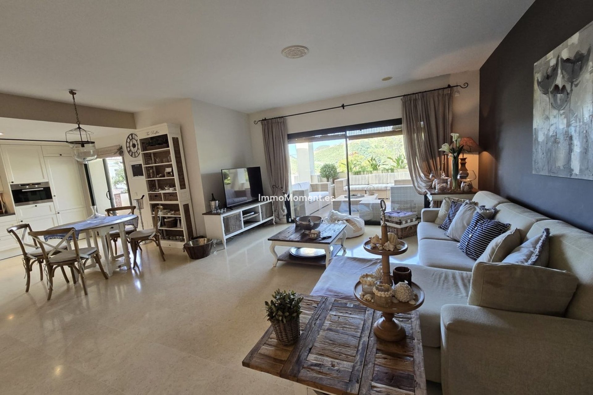 Resale - Apartment - Benahavís - Benahavís Centro