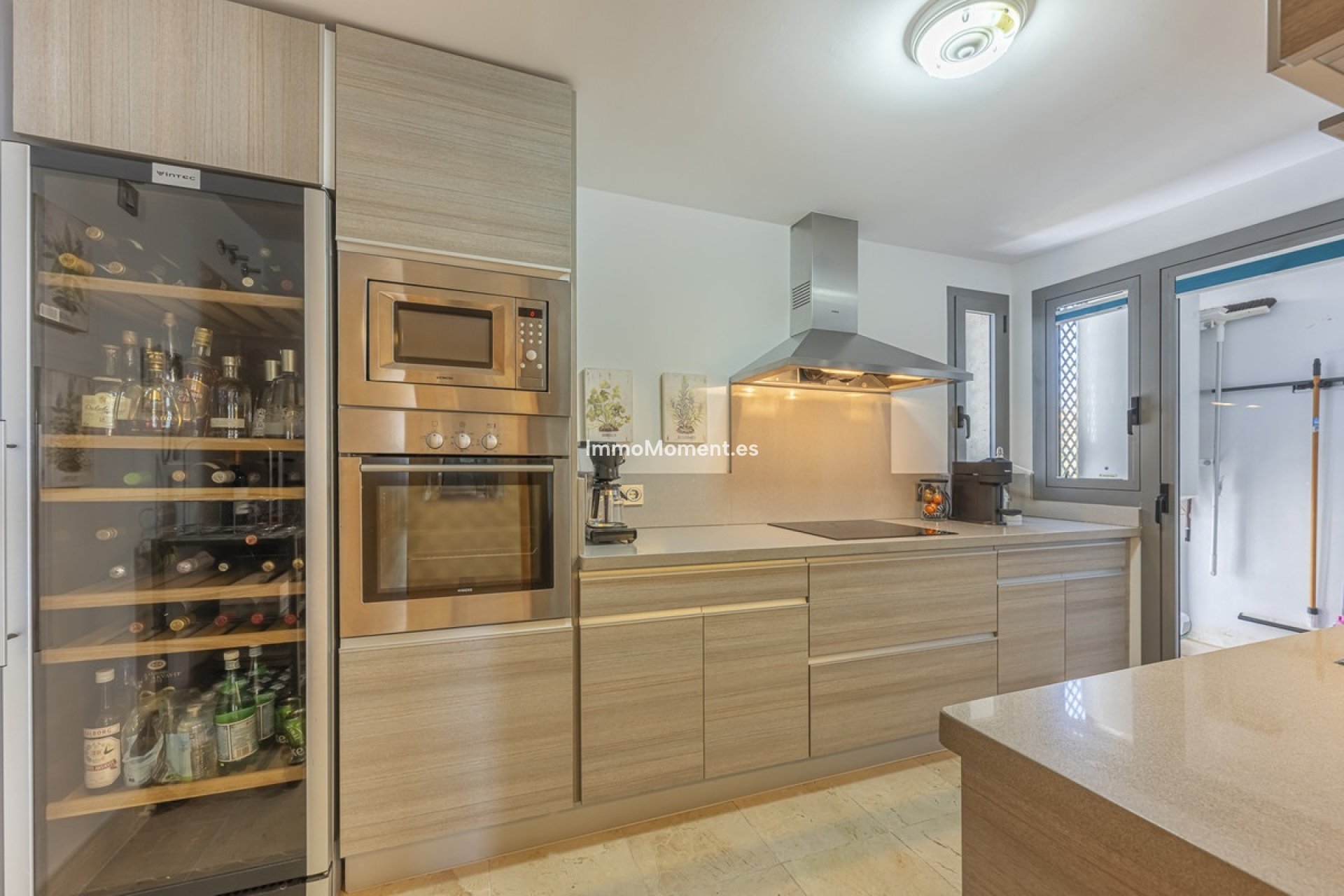 Resale - Apartment - Benahavís - Benahavís Centro