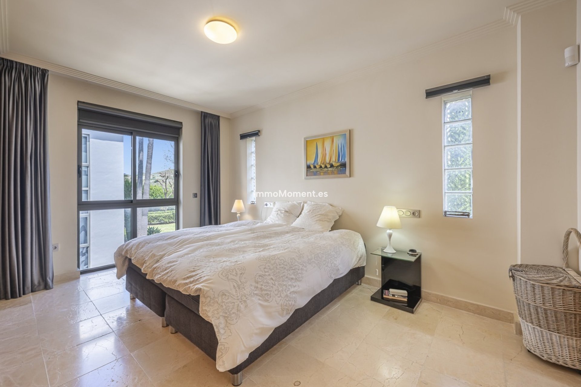 Resale - Apartment - Benahavís - Benahavís Centro