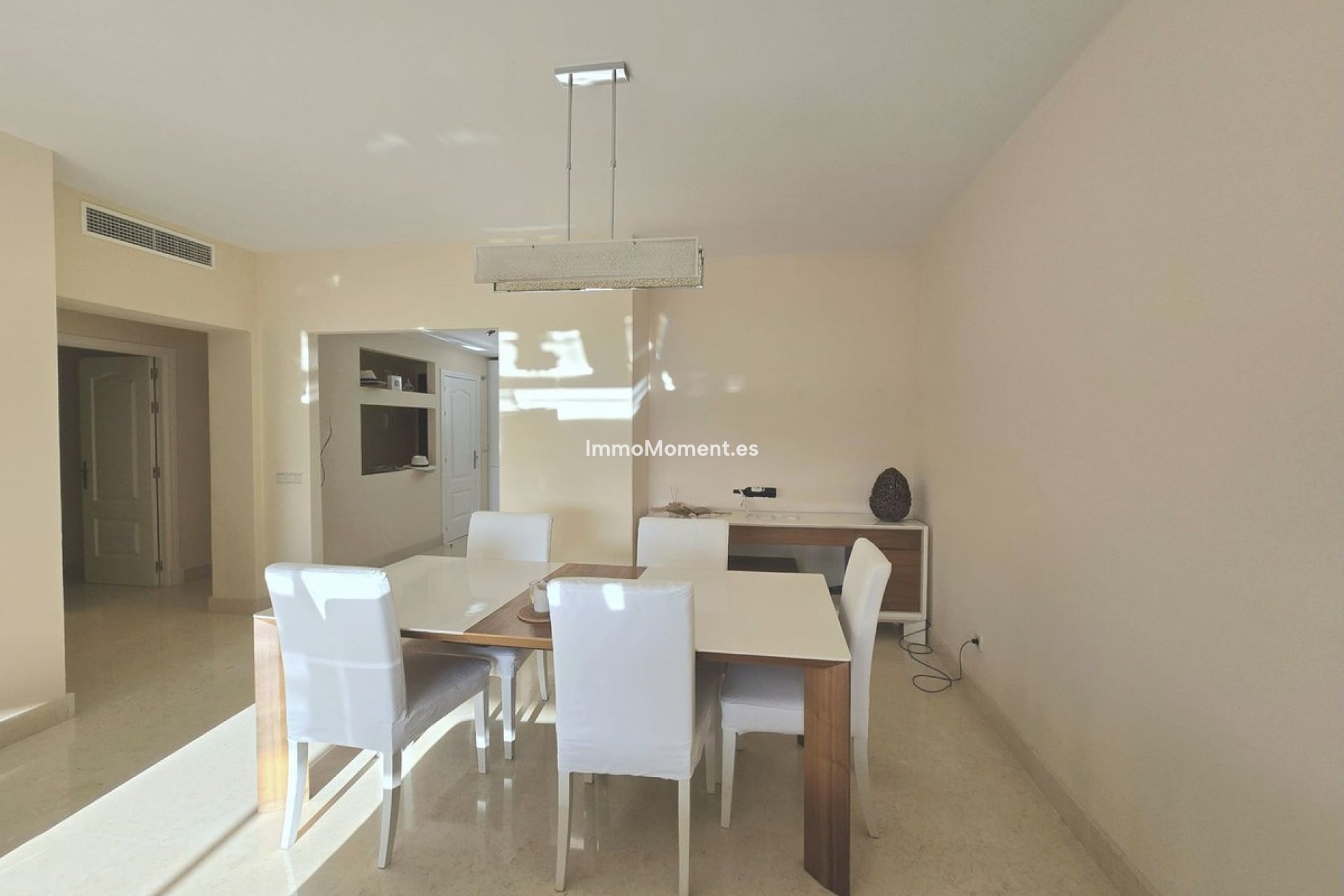 Resale - Apartment - Benahavís - Benahavís Centro