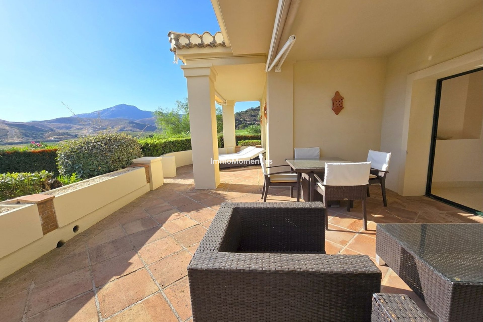 Resale - Apartment - Benahavís - Benahavís Centro