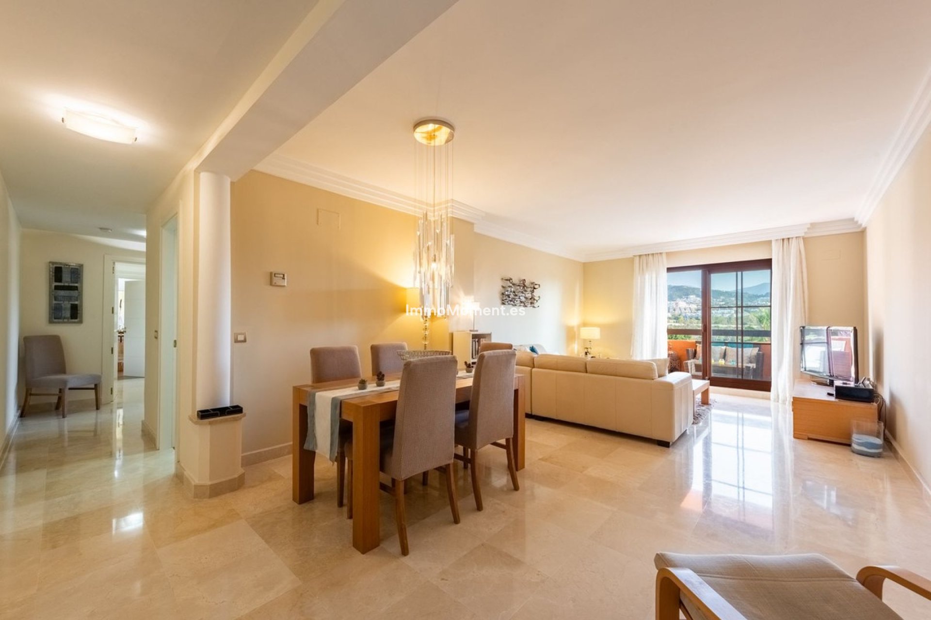 Resale - Apartment - Benahavís - Benahavís Centro