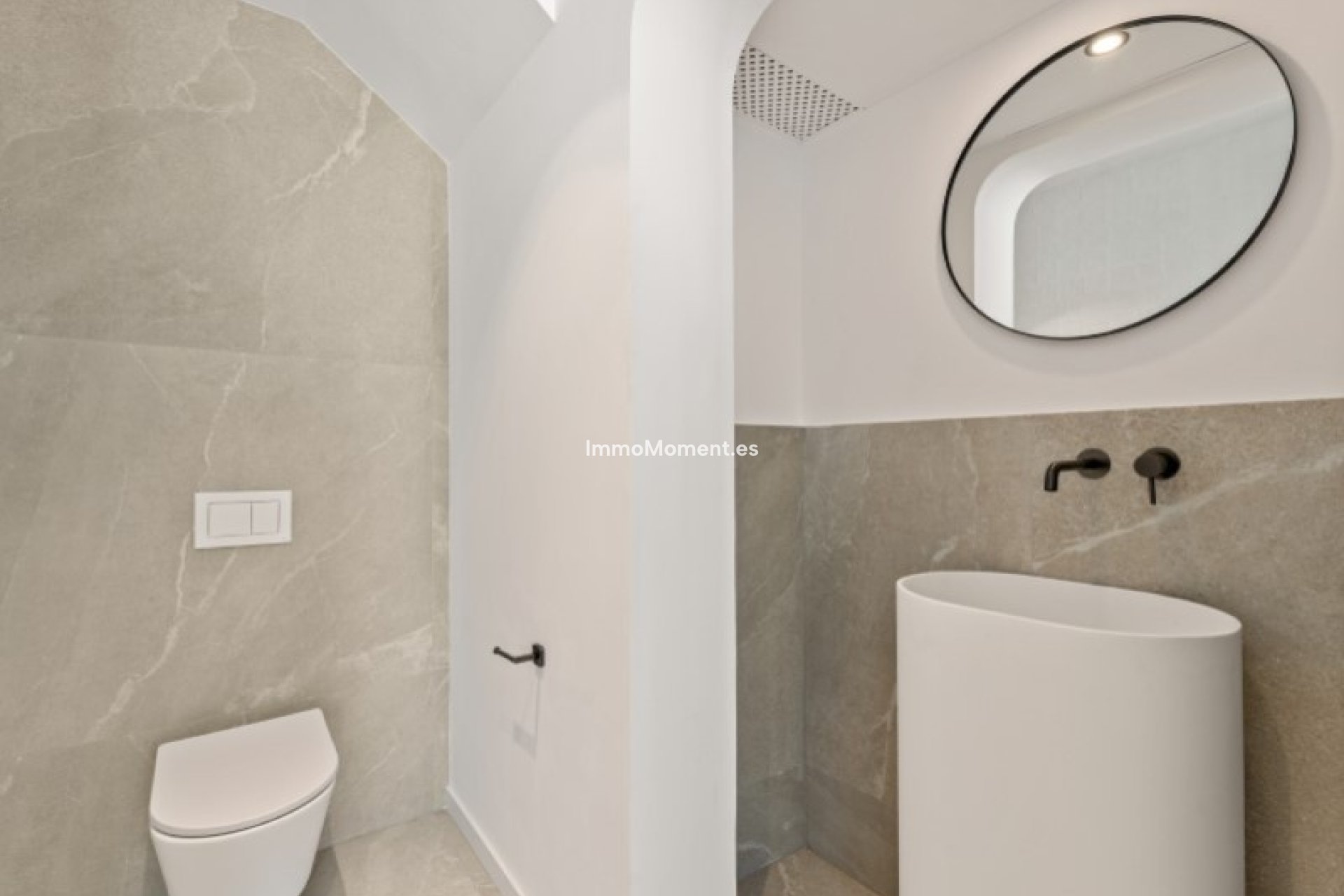 Resale - Apartment - Benahavís - Benahavís Centro