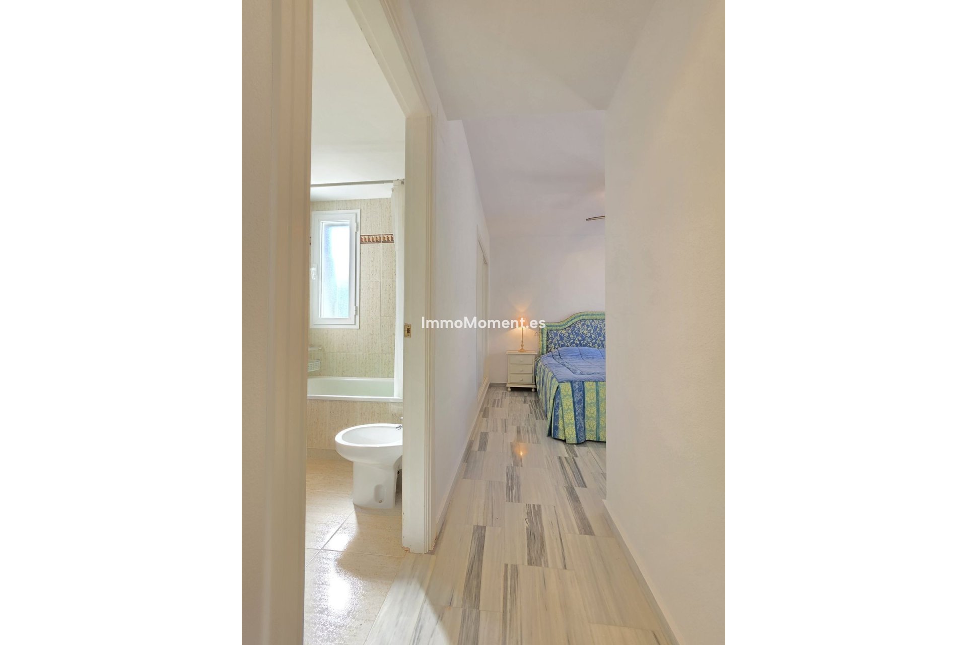 Resale - Apartment - Benahavís - Benahavís Centro