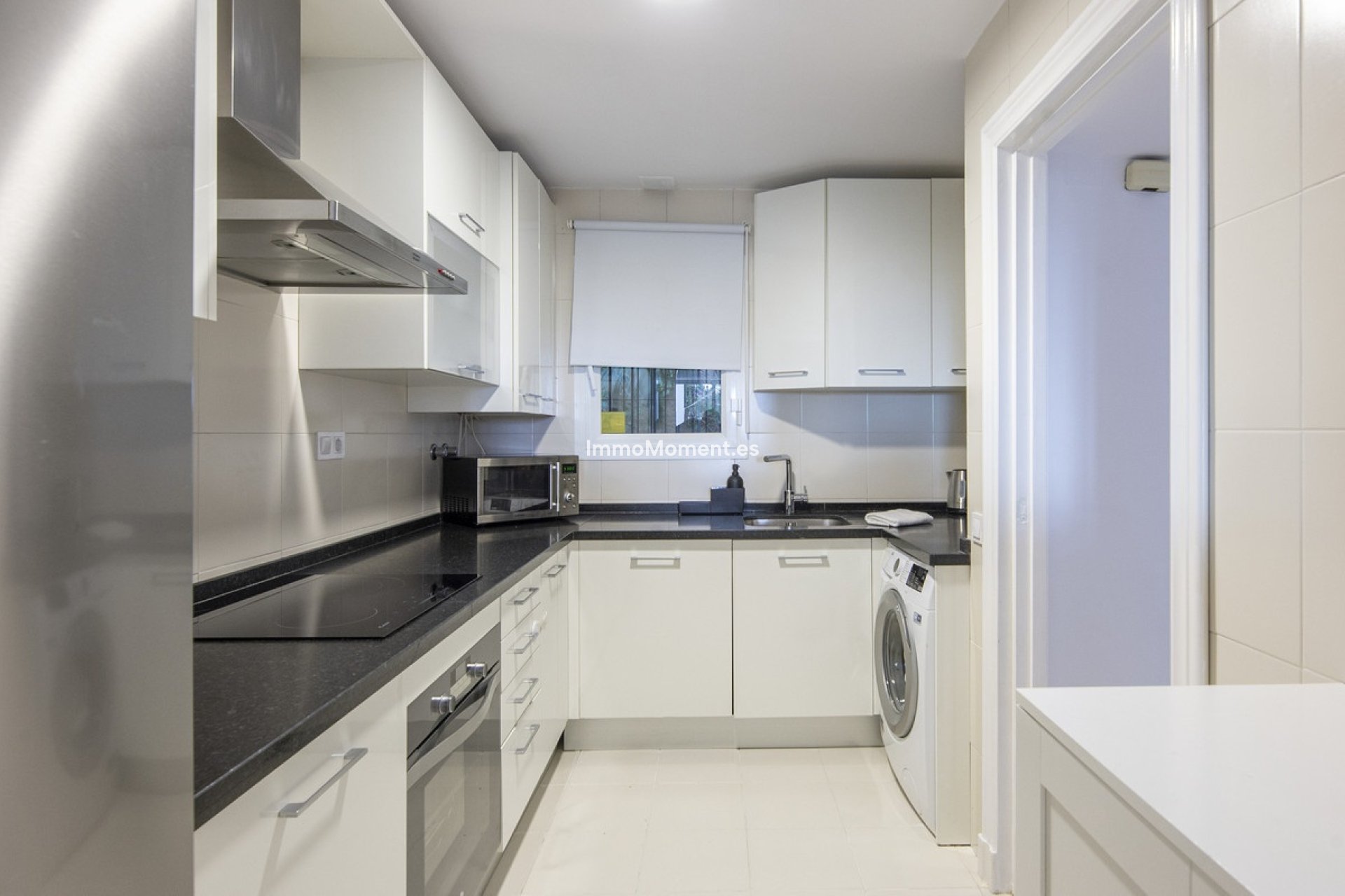 Resale - Apartment - Benahavís - Benahavís Centro