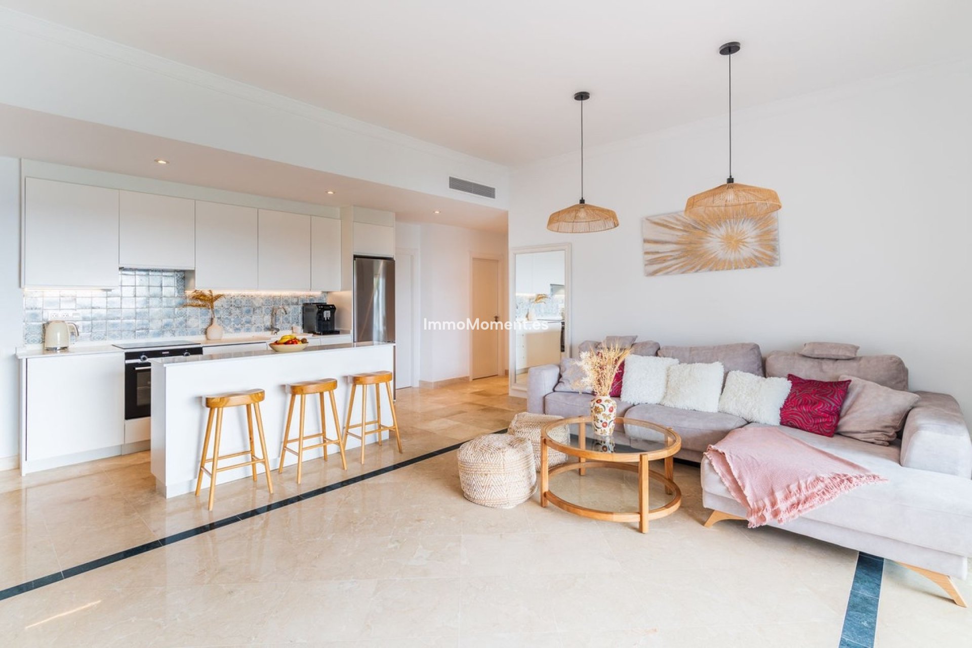Resale - Apartment - Benahavís - Benahavís Centro