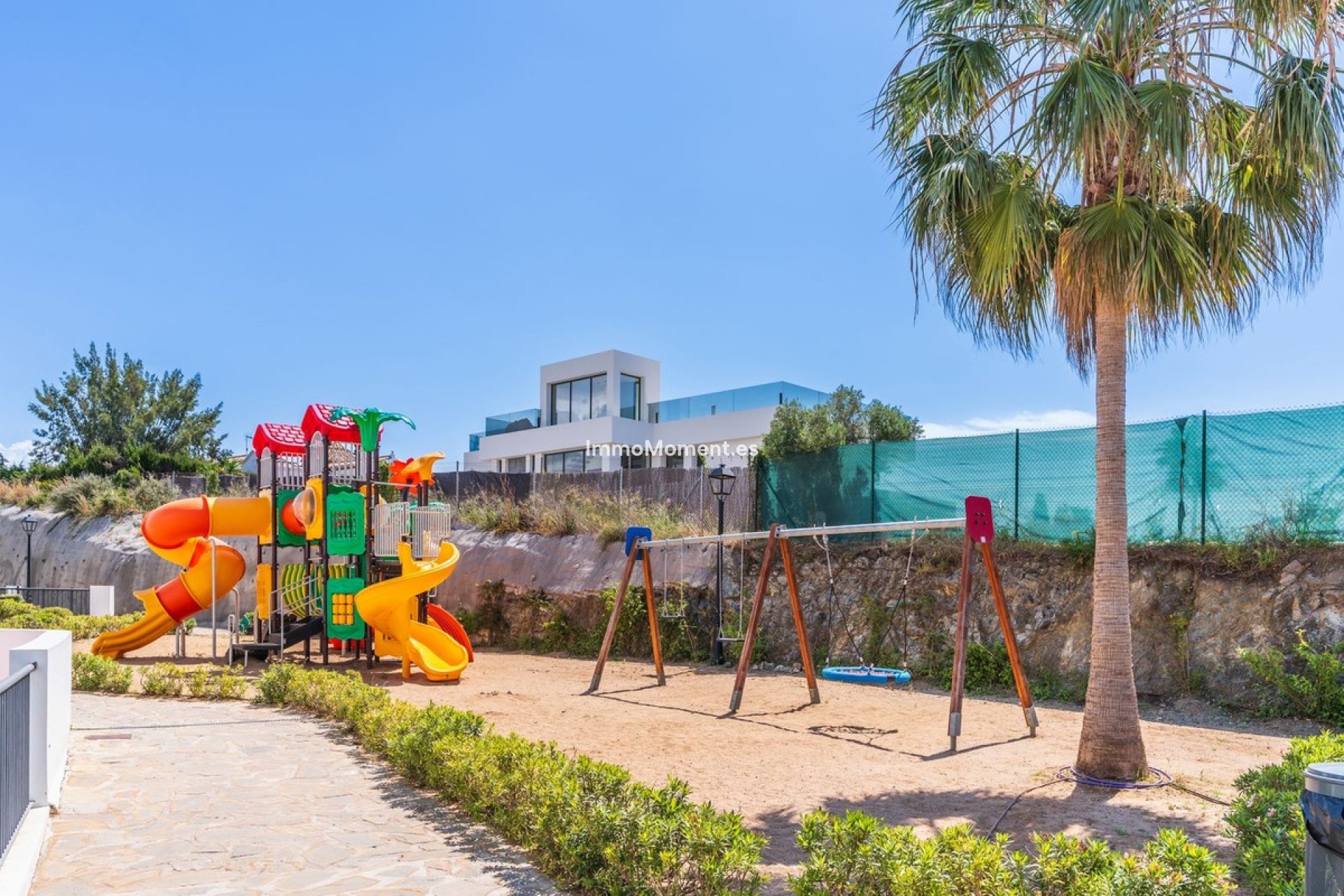 Resale - Apartment - Benahavís - Benahavís Centro