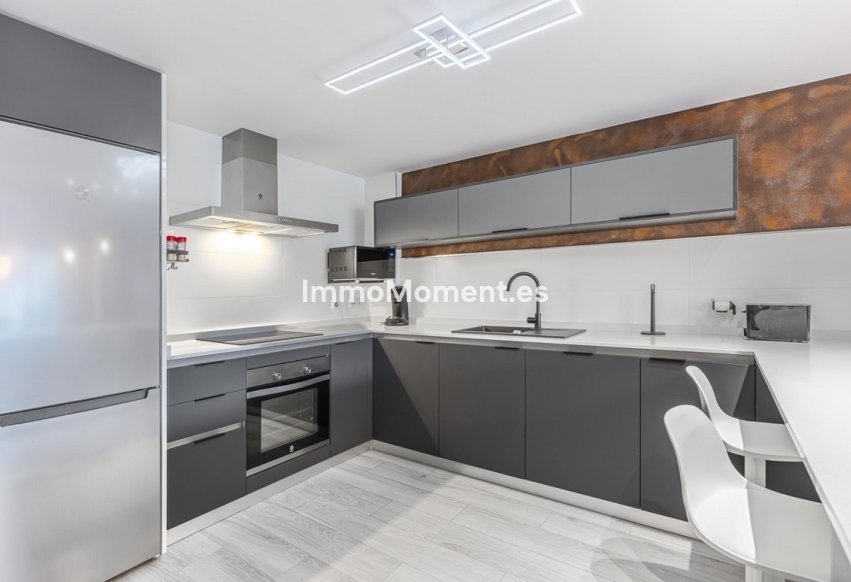 Resale - Apartment - Benahavís - Benahavís Centro