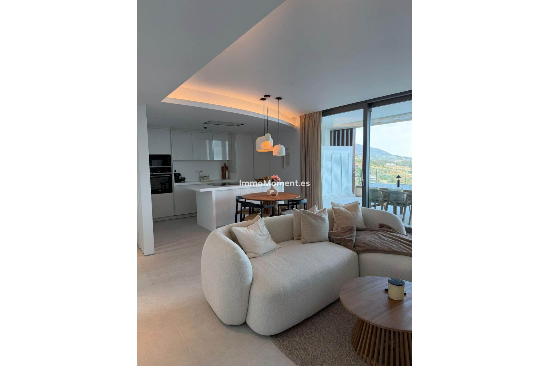 Resale - Apartment - Benahavís - Benahavís Centro