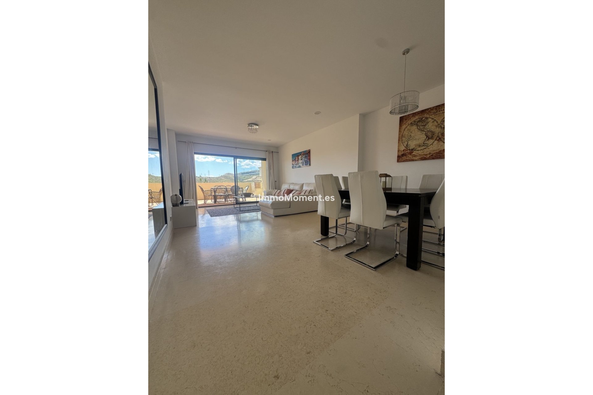 Resale - Apartment - Benahavís - Benahavís Centro