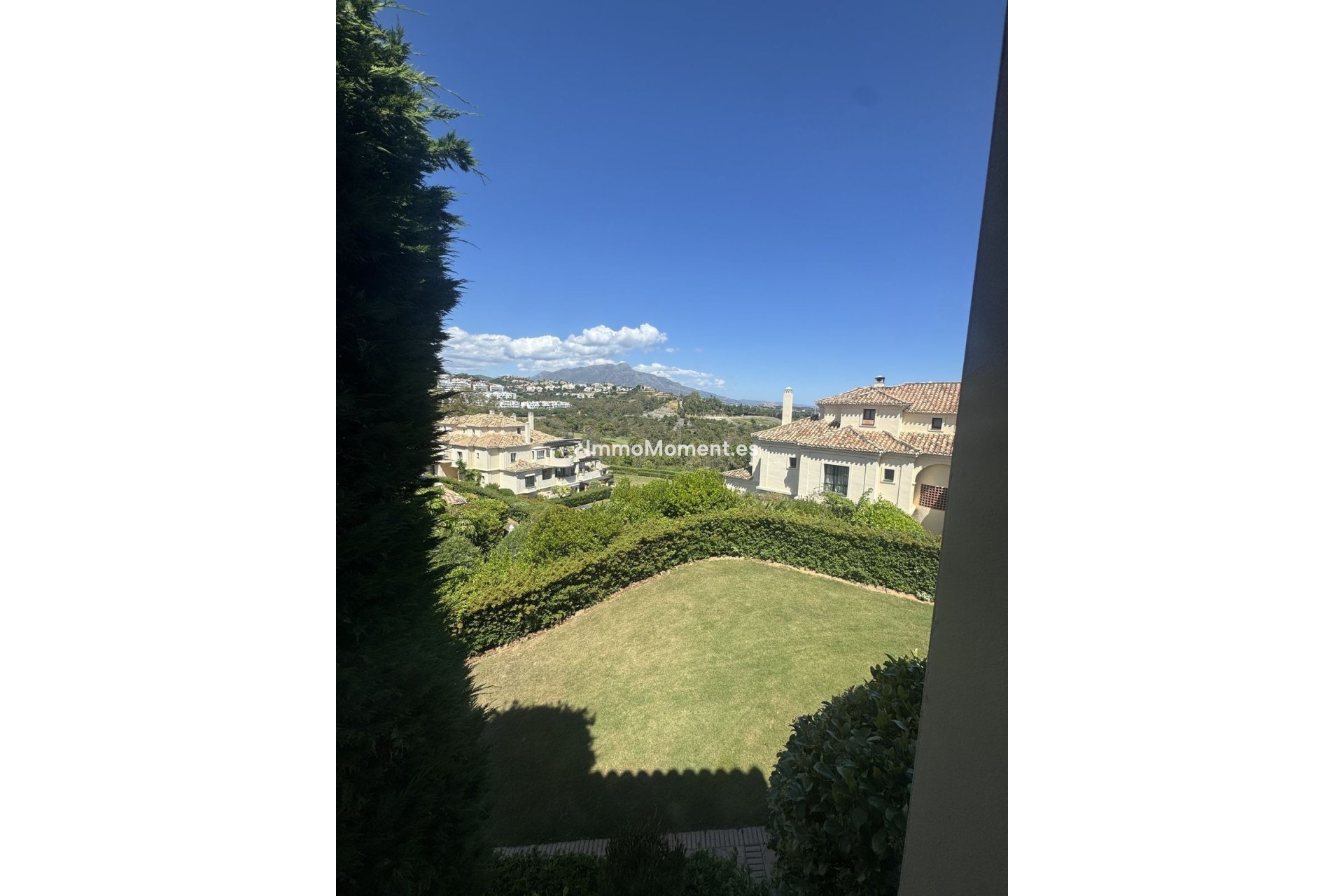 Resale - Apartment - Benahavís - Benahavís Centro