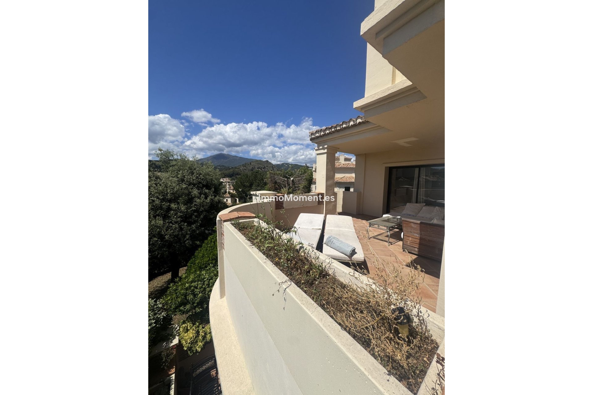 Resale - Apartment - Benahavís - Benahavís Centro