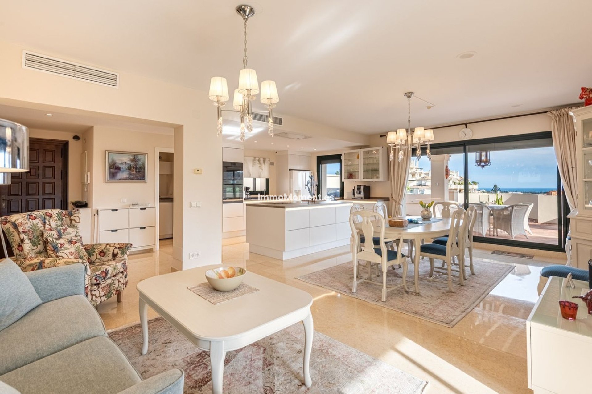 Resale - Apartment - Benahavís - Benahavís Centro