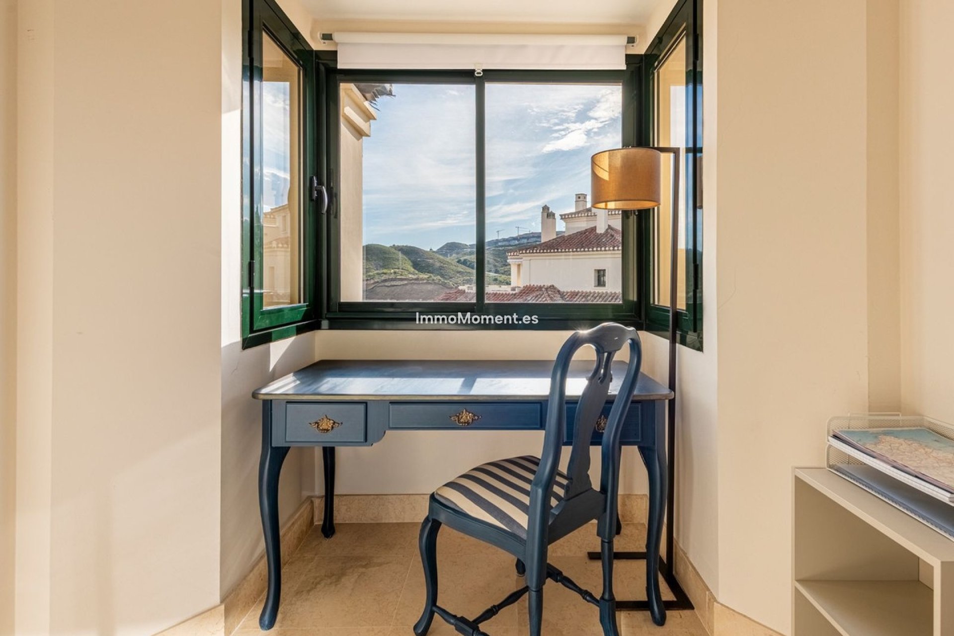 Resale - Apartment - Benahavís - Benahavís Centro