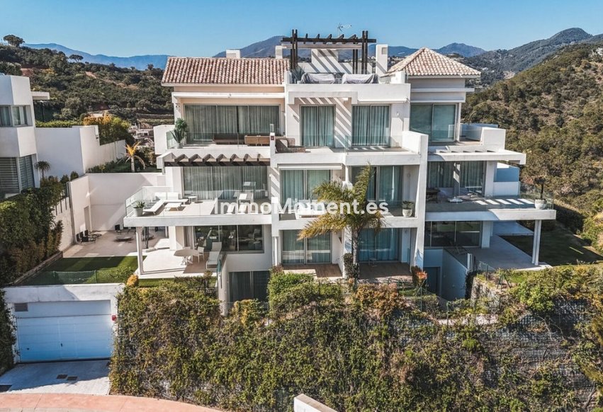 Resale - Apartment - Benahavís - Benahavís Centro