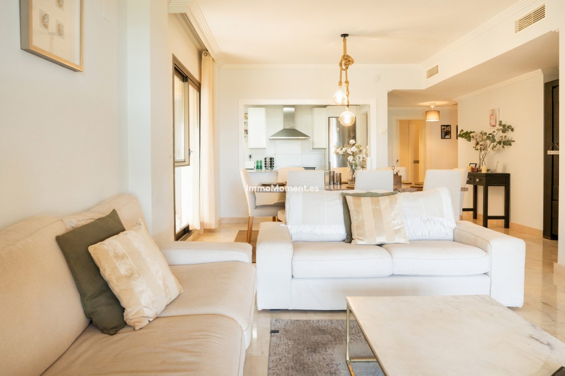 Resale - Apartment - Benahavís - Benahavís Centro