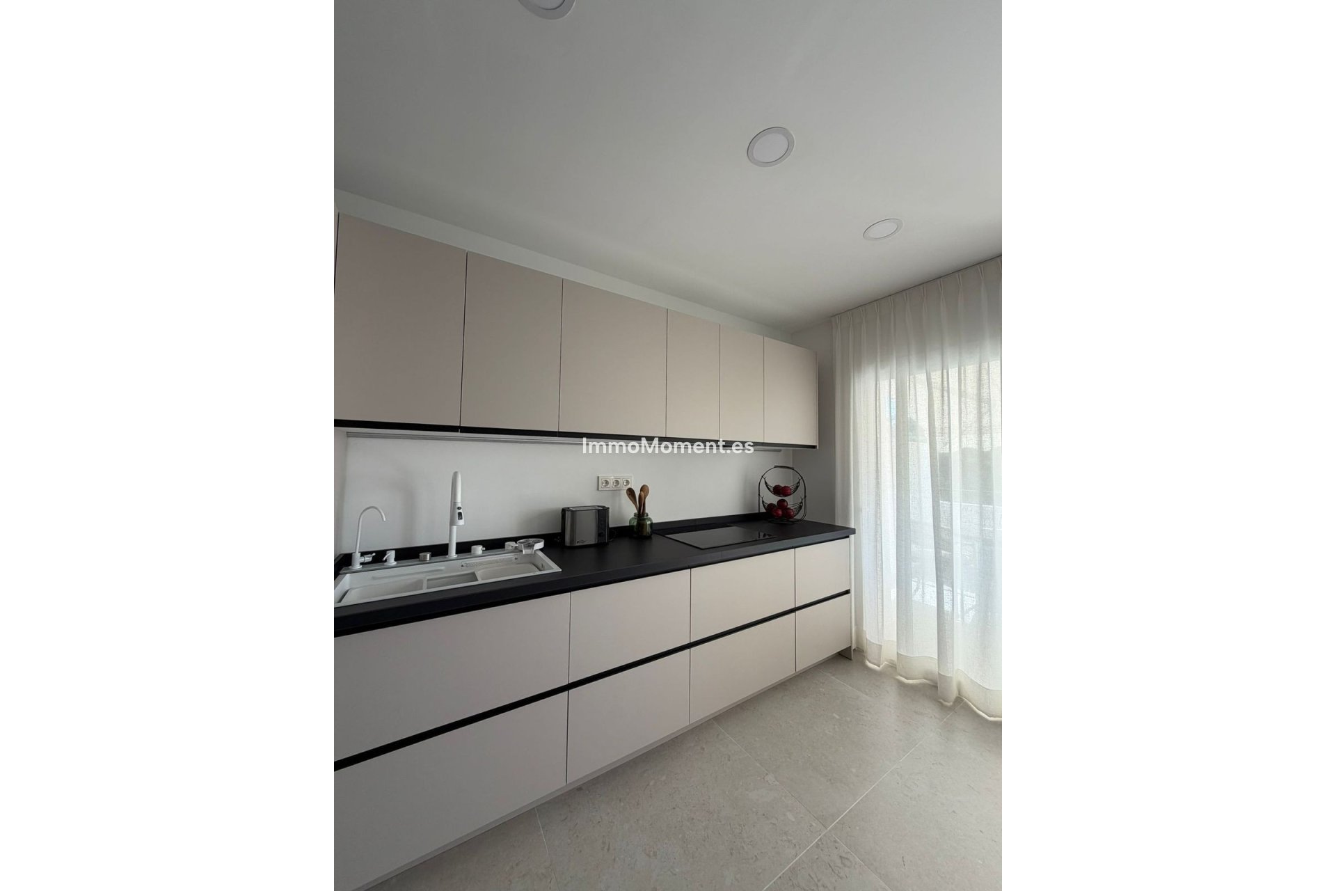 Resale - Apartment - Benahavís - Benahavís Centro