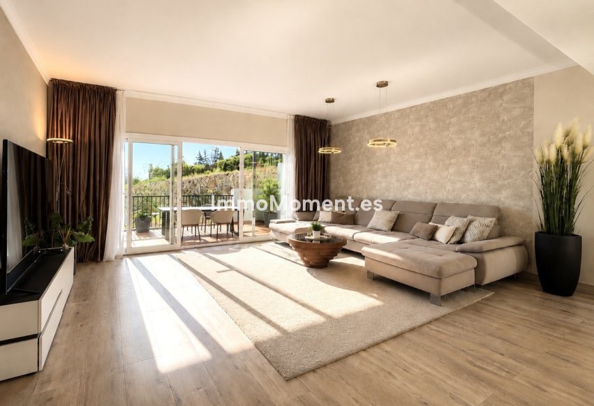 Resale - Apartment - Benahavís - Benahavís Centro