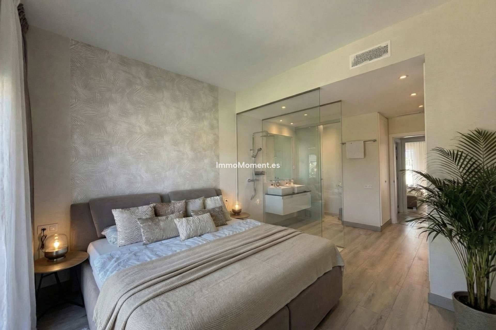 Resale - Apartment - Benahavís - Benahavís Centro