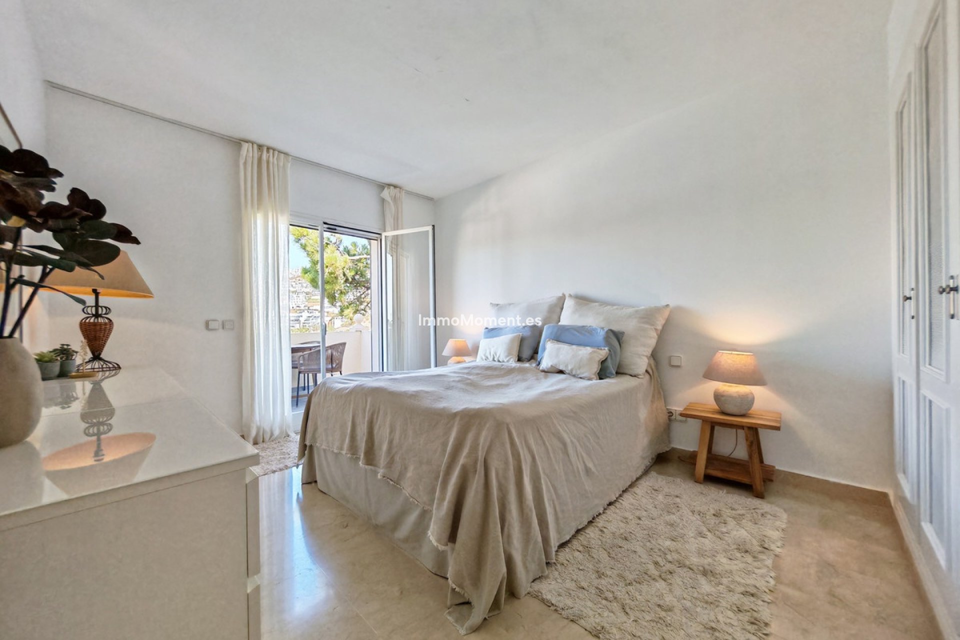 Resale - Apartment - Benahavís - Benahavís Centro