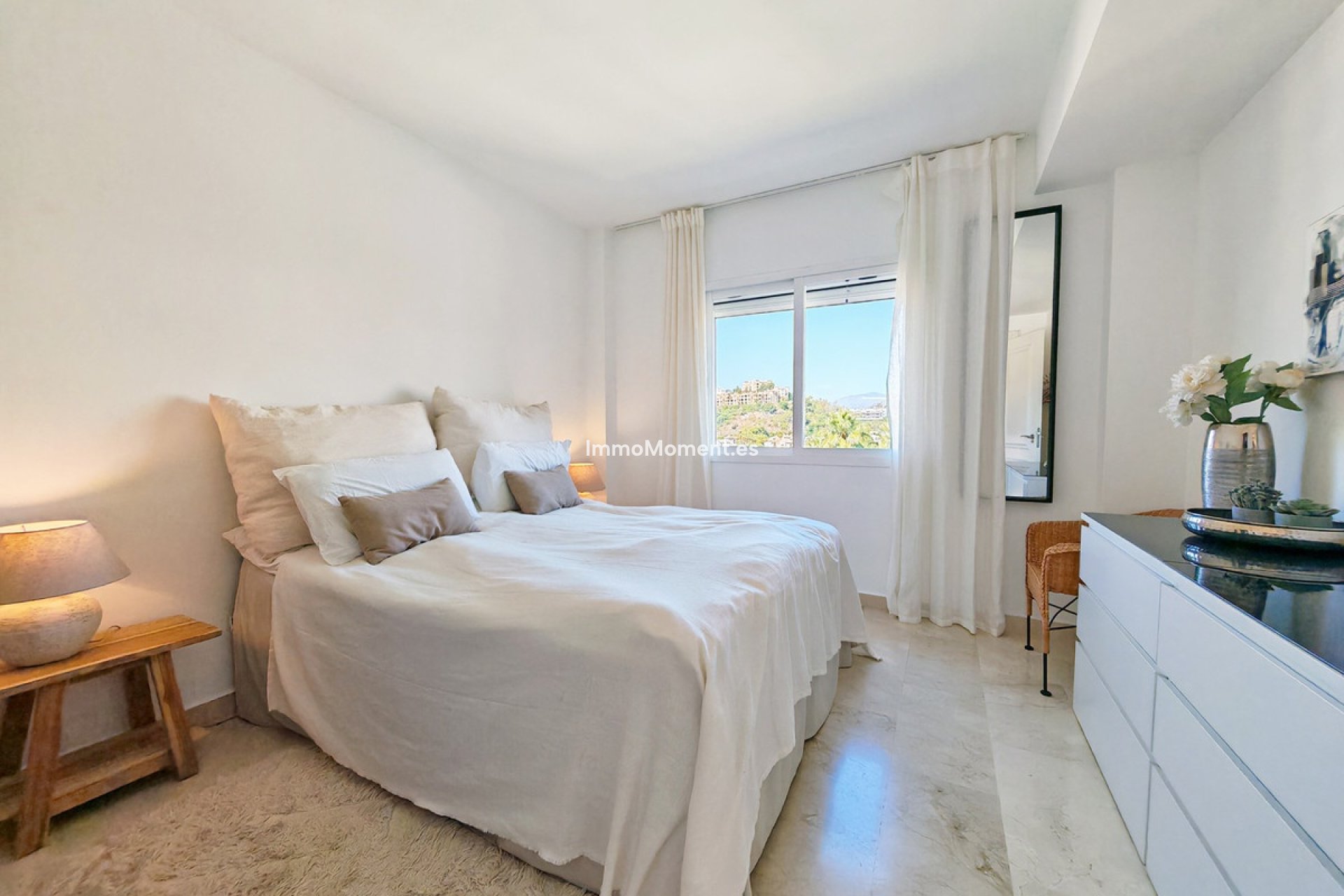 Resale - Apartment - Benahavís - Benahavís Centro