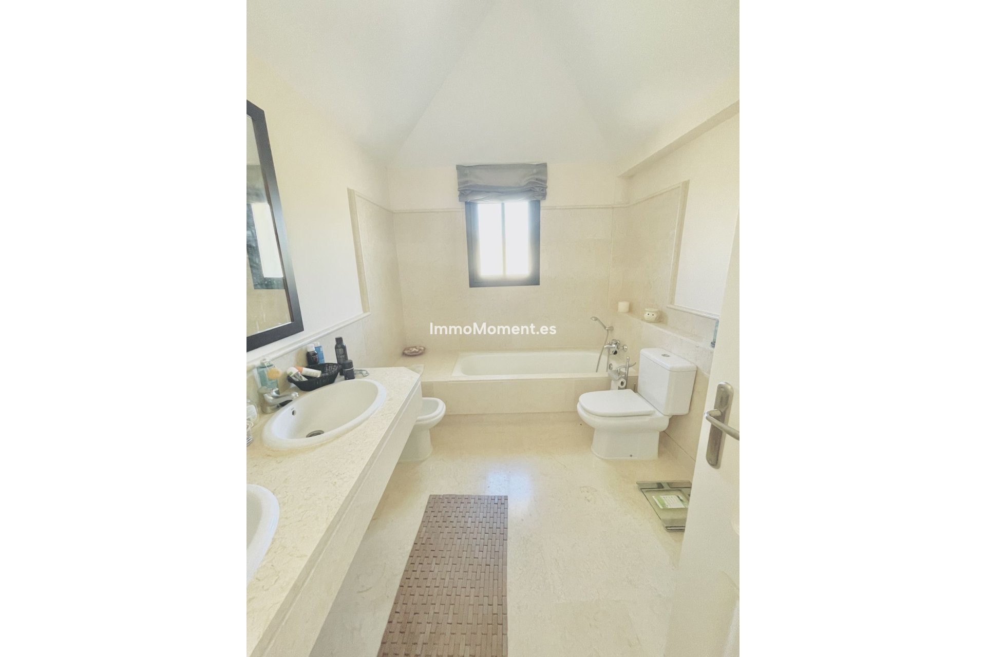 Resale - Apartment - Benahavís - Benahavís Centro
