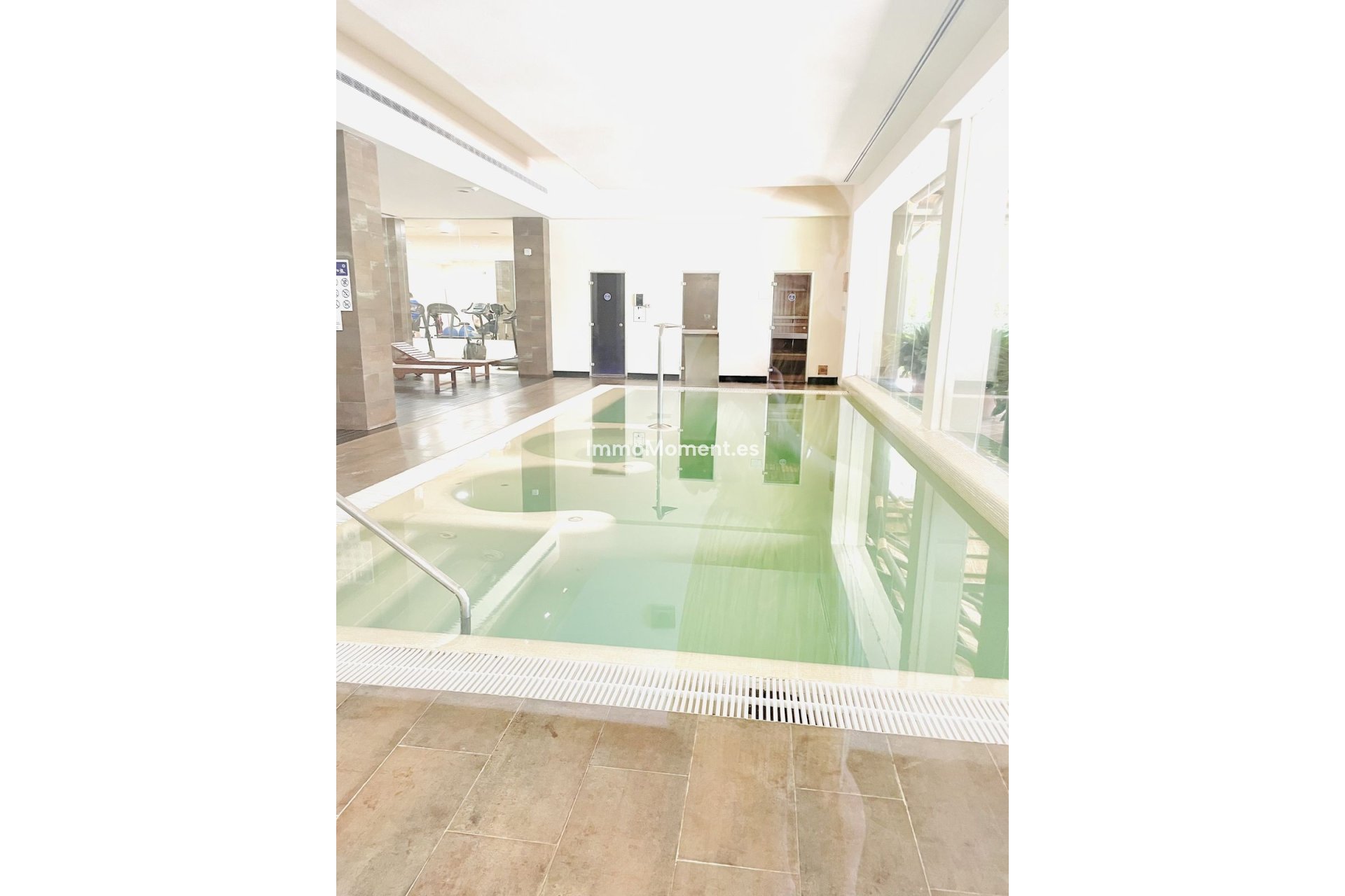 Resale - Apartment - Benahavís - Benahavís Centro