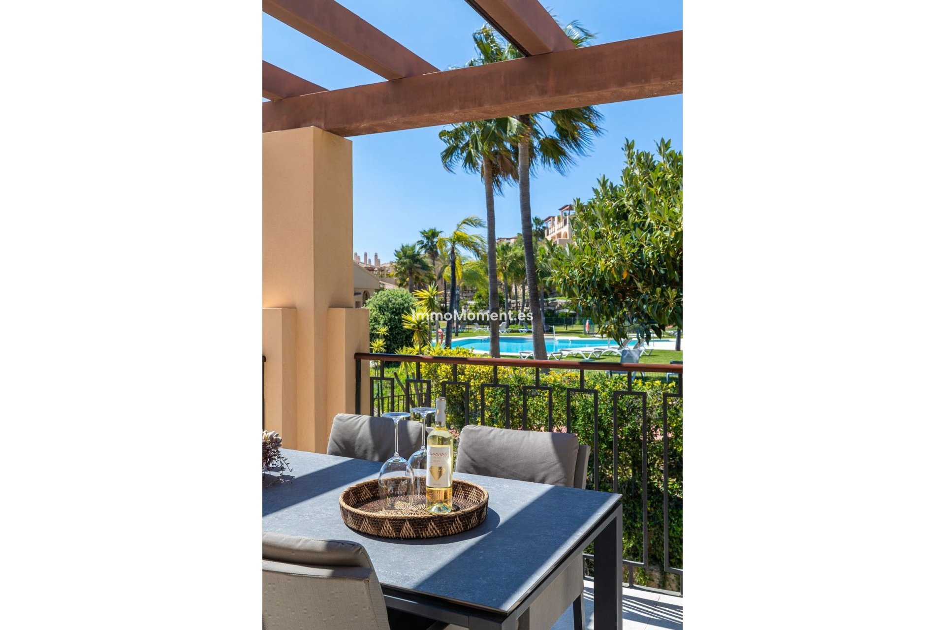 Resale - Apartment - Benahavís - Benahavís Centro