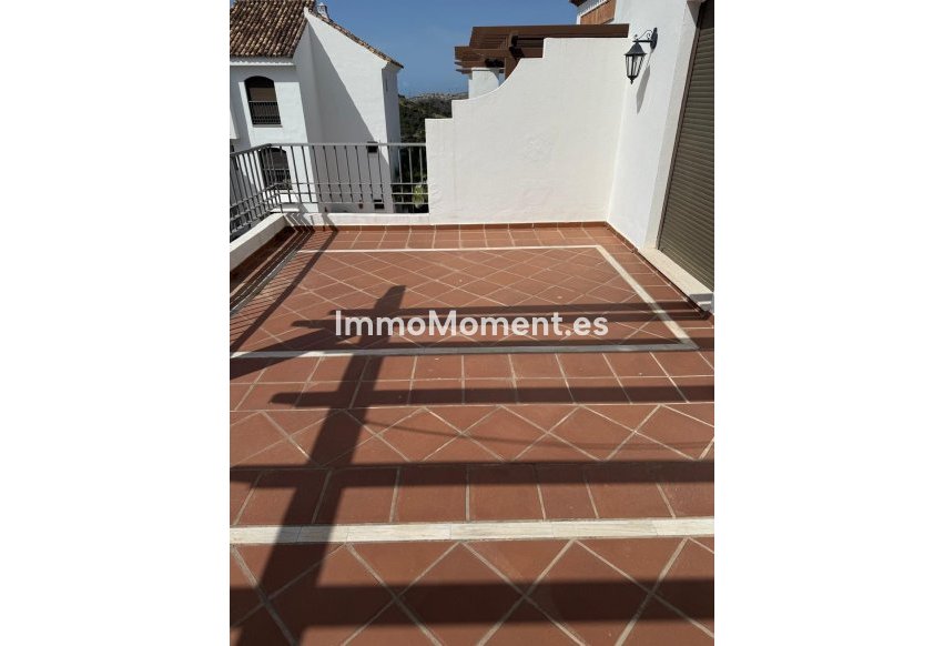 Resale - Apartment - Benahavís - Benahavís Centro
