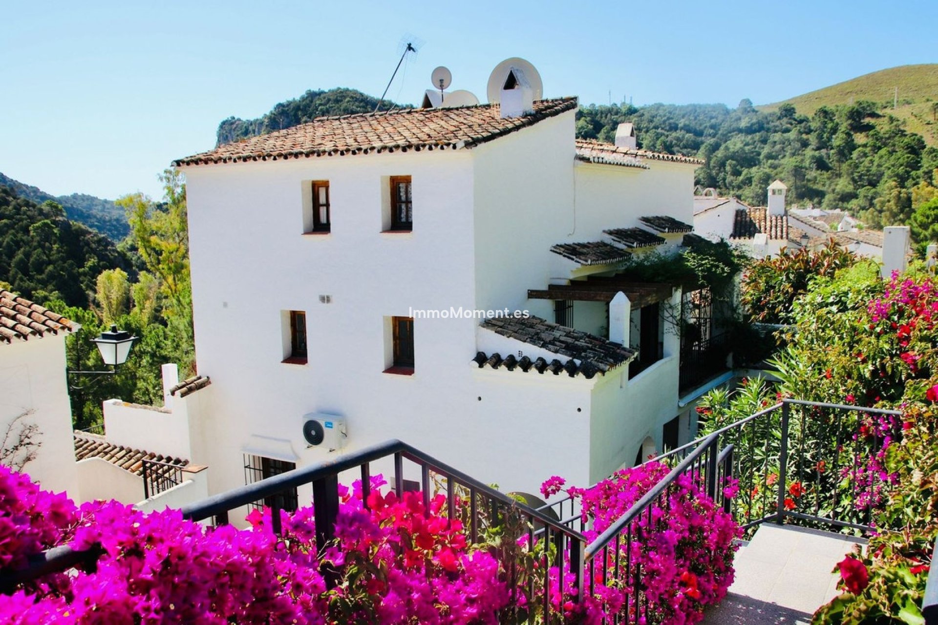 Resale - Apartment - Benahavís - Benahavís Centro