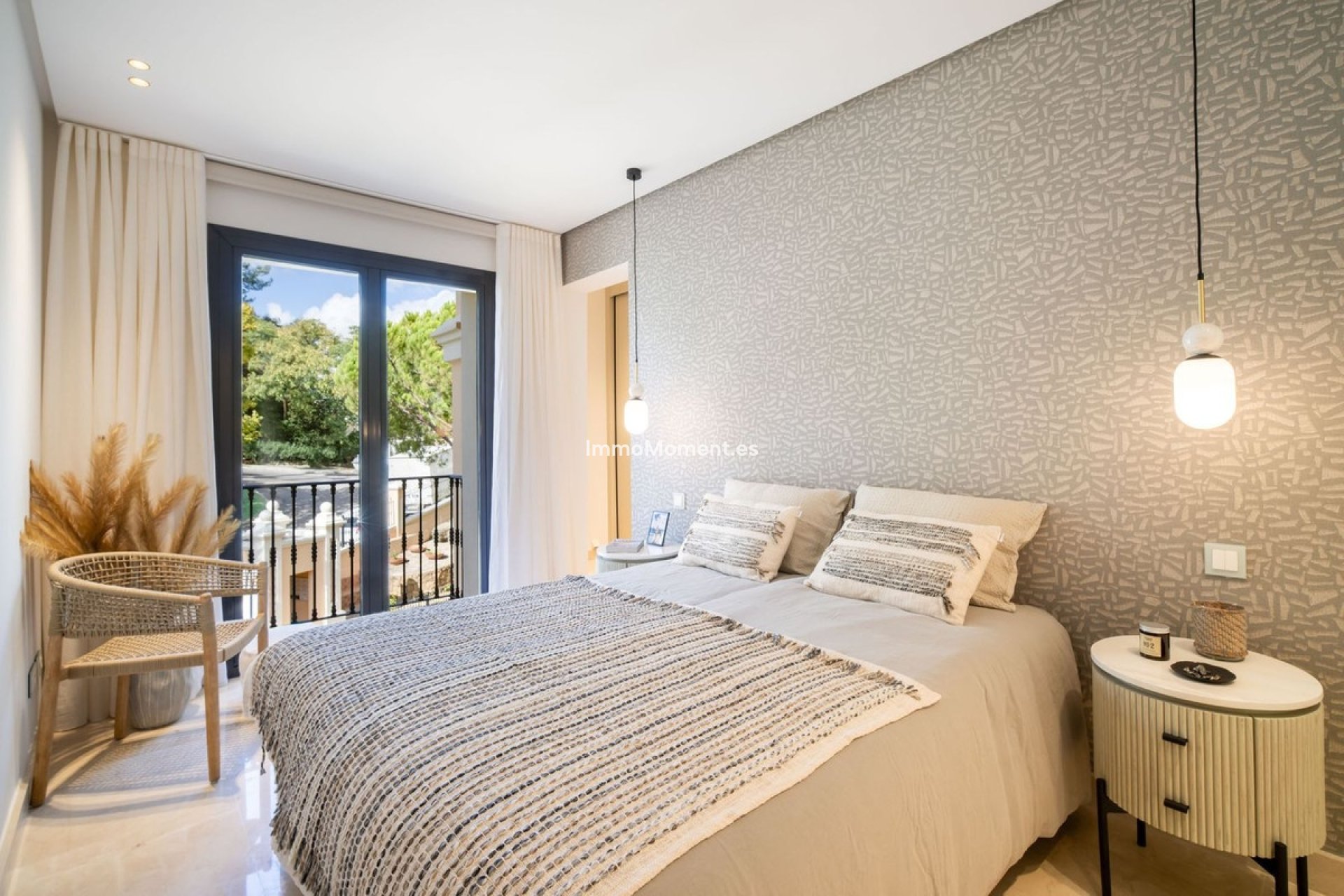 Resale - Apartment - Benahavís - Benahavís Centro