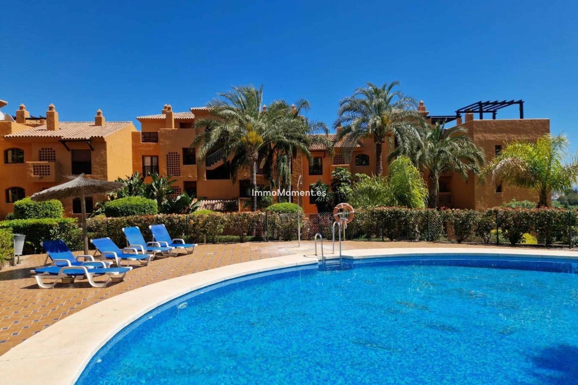 Resale - Apartment - Benahavís - Benahavís Centro